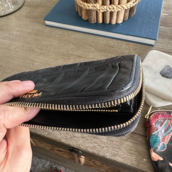 💯Authentic Prada Wallet - Picture 10 of 16
